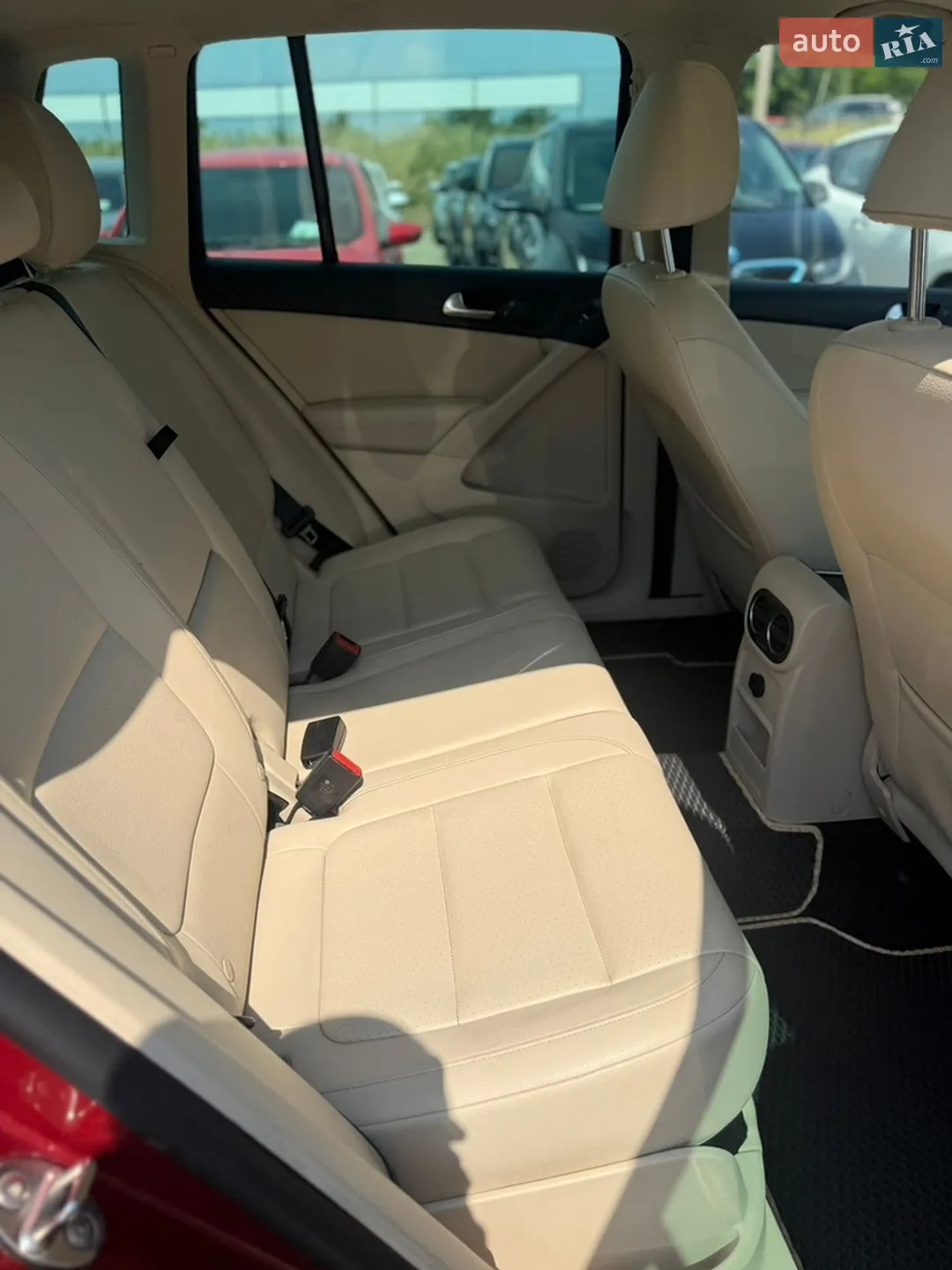 2012 Volkswagen Tiguan - мініатюра 27