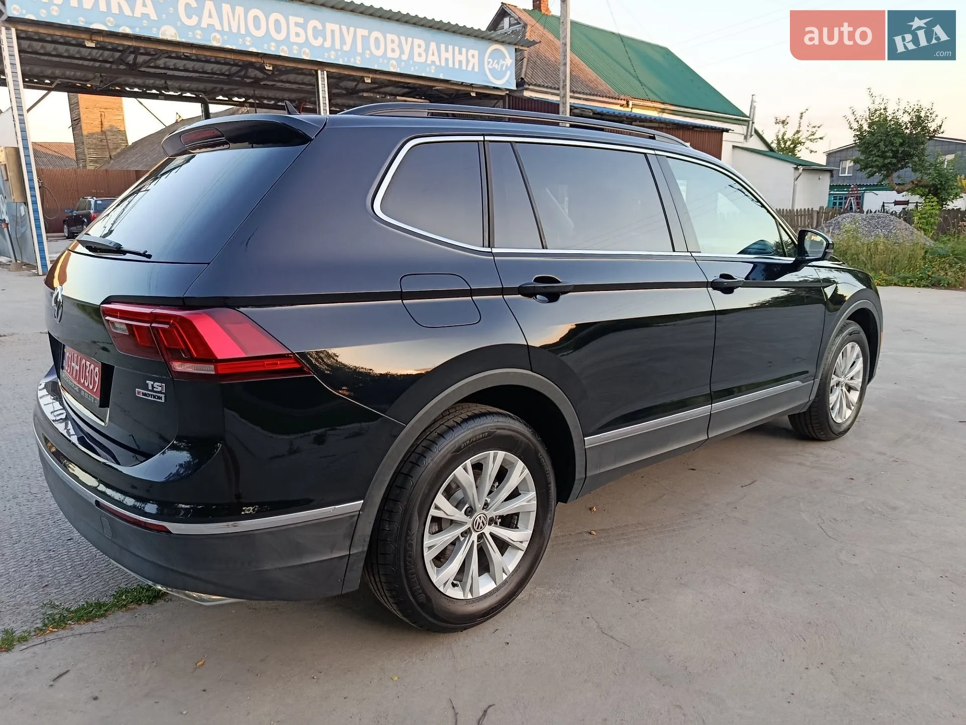 2018 Volkswagen Tiguan - мініатюра 13