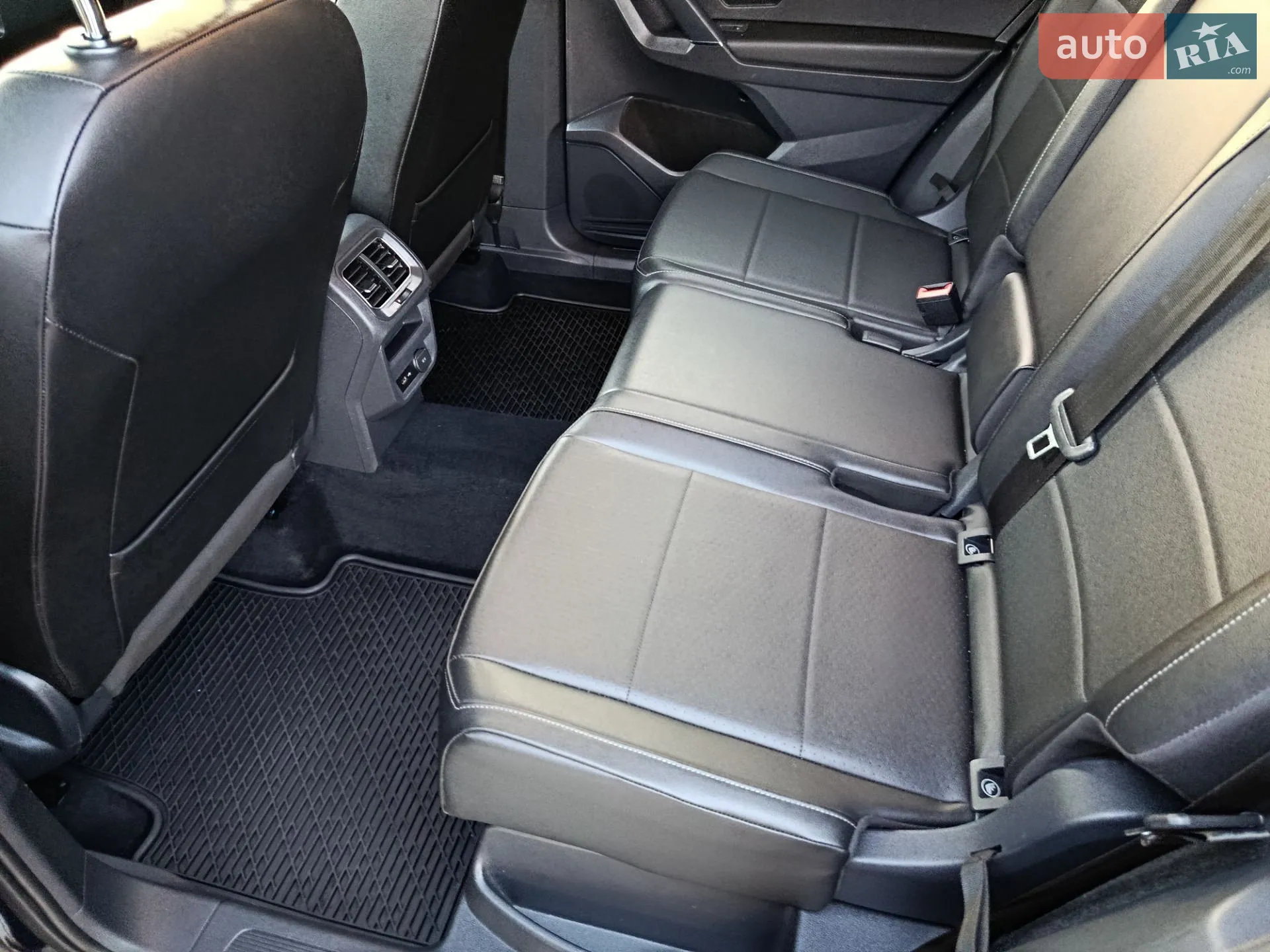2018 Volkswagen Tiguan - мініатюра 40