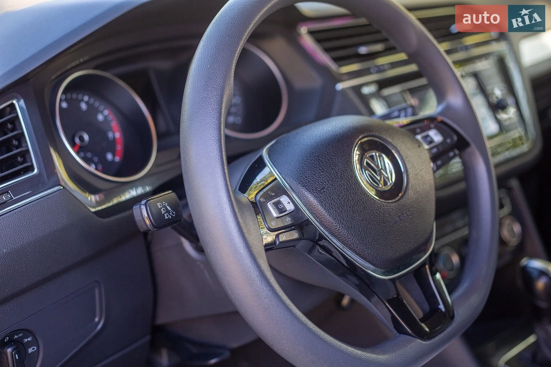 2020 Volkswagen Tiguan - мініатюра 13