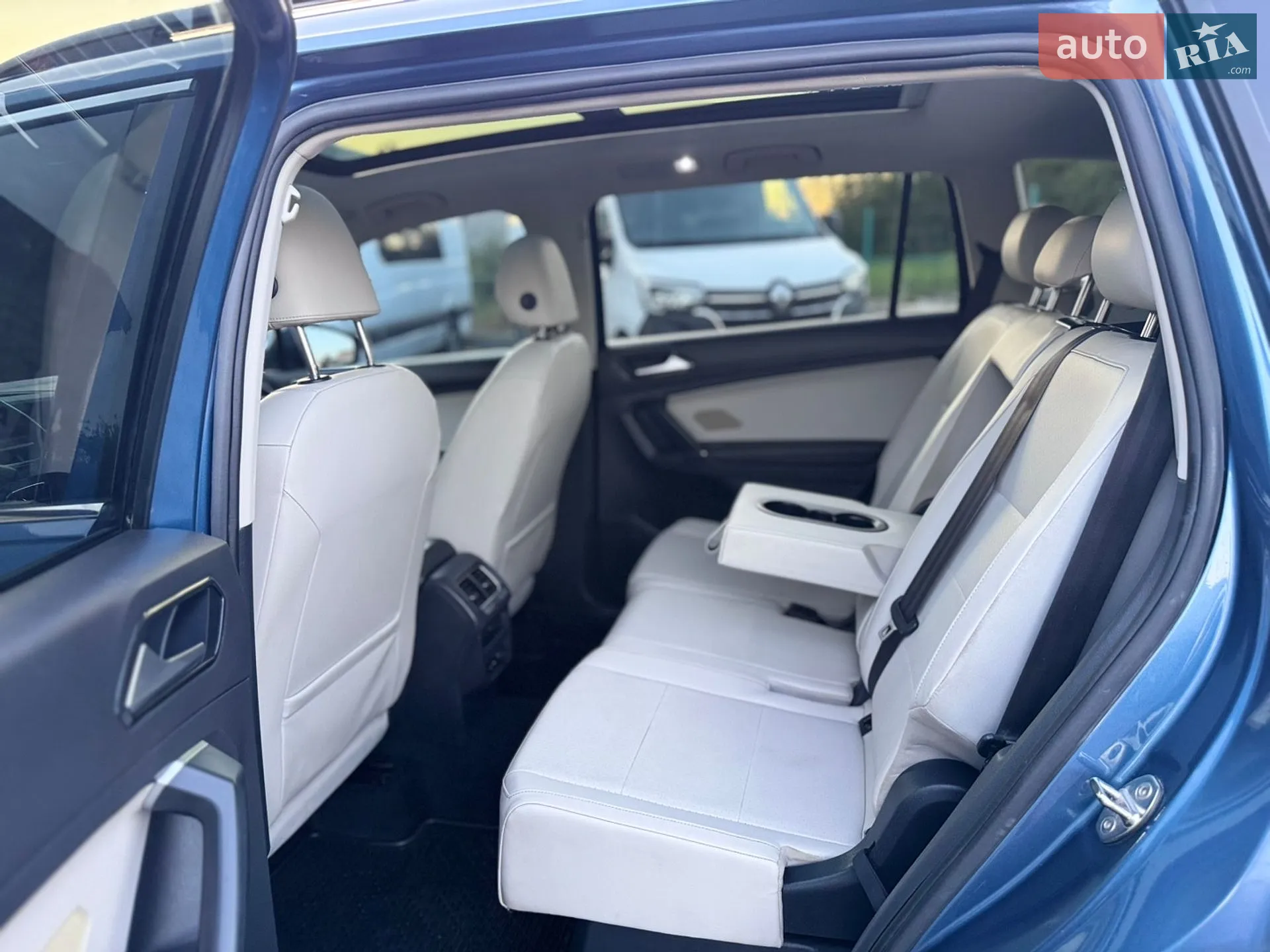 2017 Volkswagen Tiguan - мініатюра 35