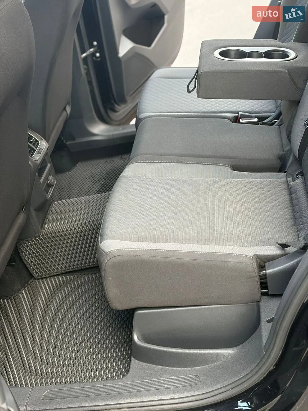 2017 Volkswagen Tiguan - мініатюра 16
