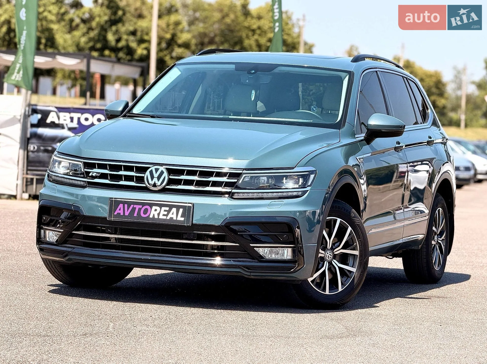 2020 Volkswagen Tiguan - фото 1