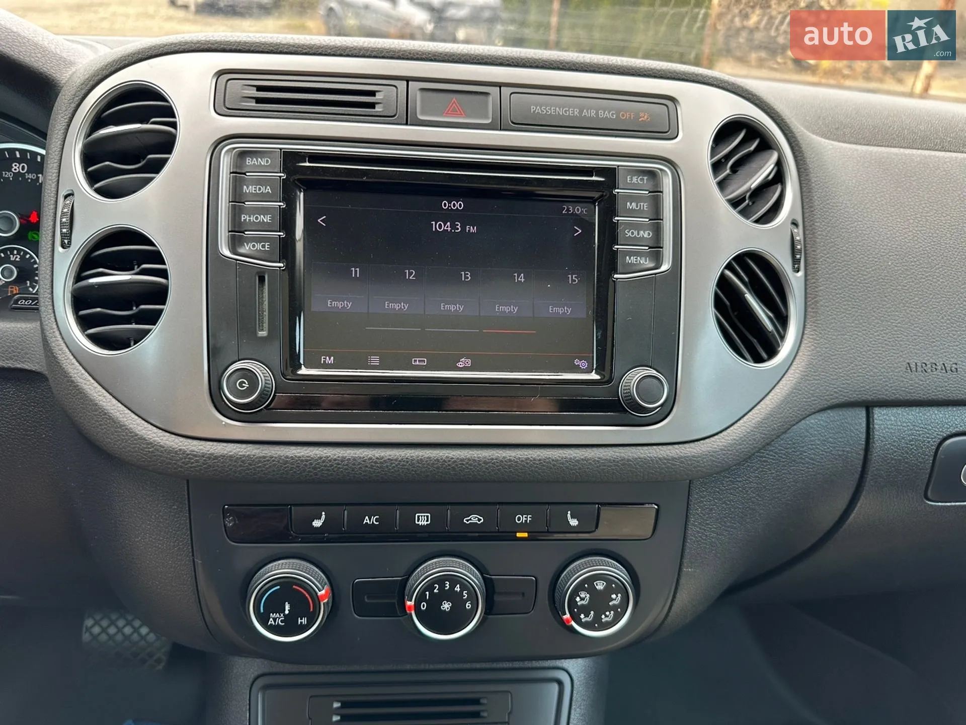 2016 Volkswagen Tiguan - мініатюра 47