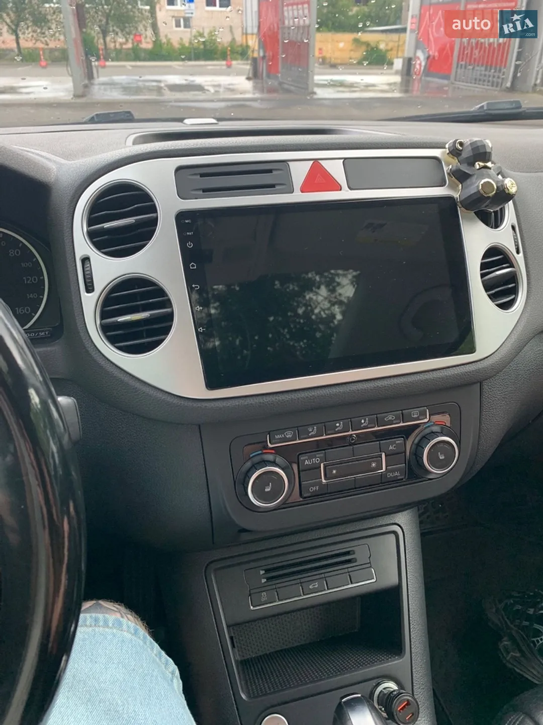 2010 Volkswagen Tiguan - мініатюра 27