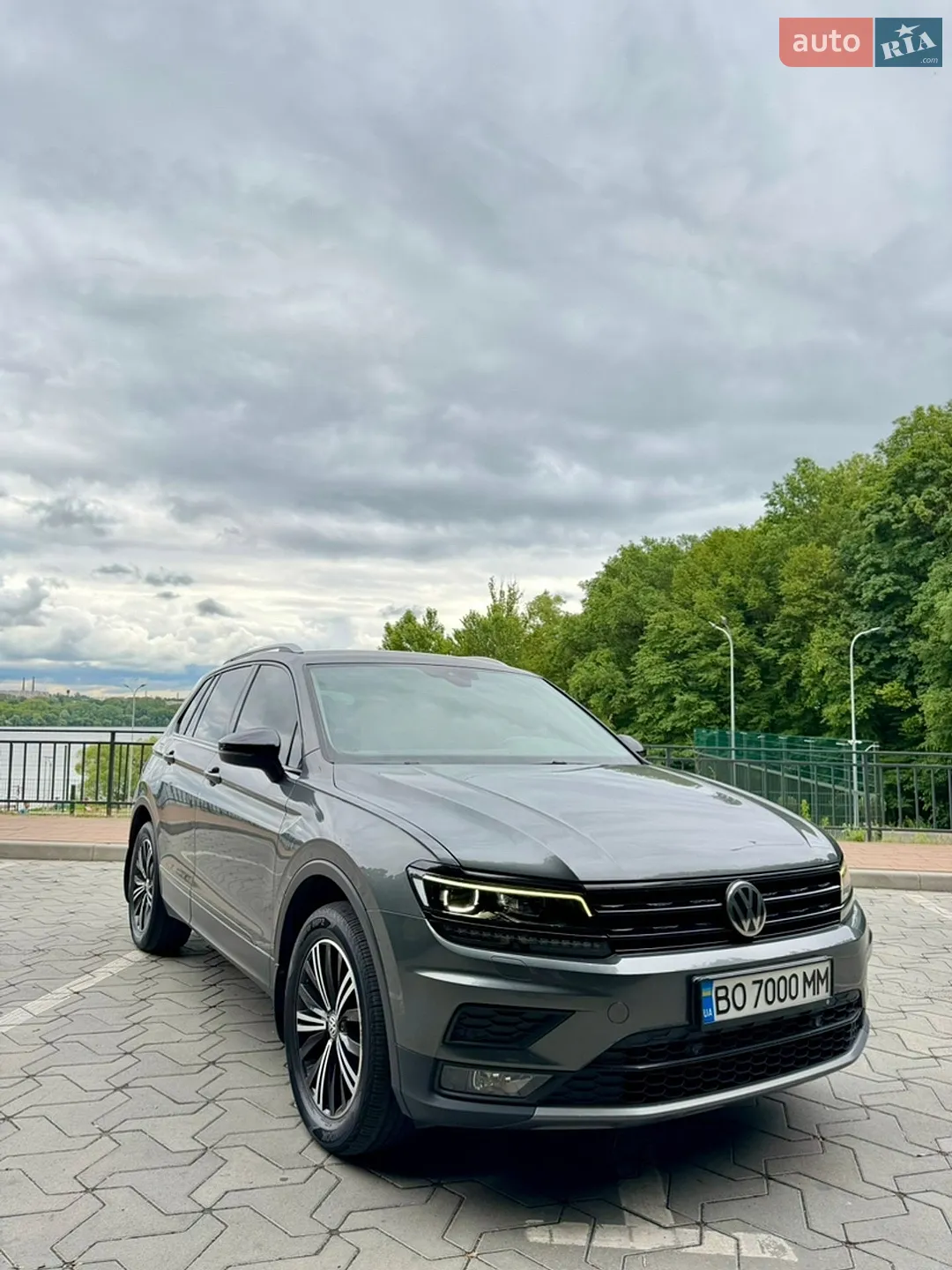 2017 Volkswagen Tiguan - мініатюра 9