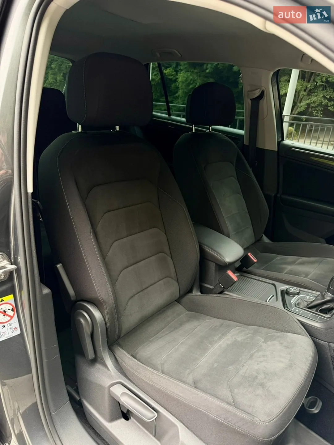 2017 Volkswagen Tiguan - мініатюра 29