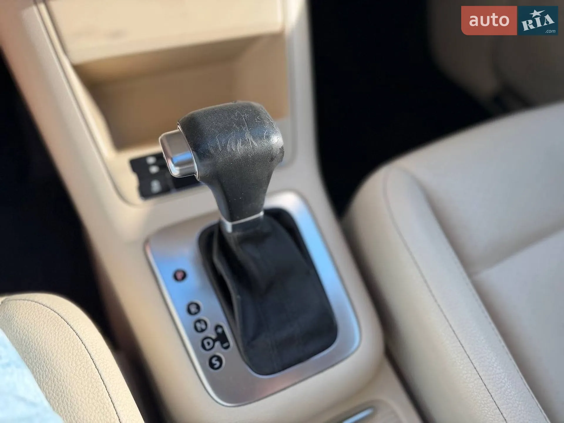 2010 Volkswagen Tiguan - мініатюра 17