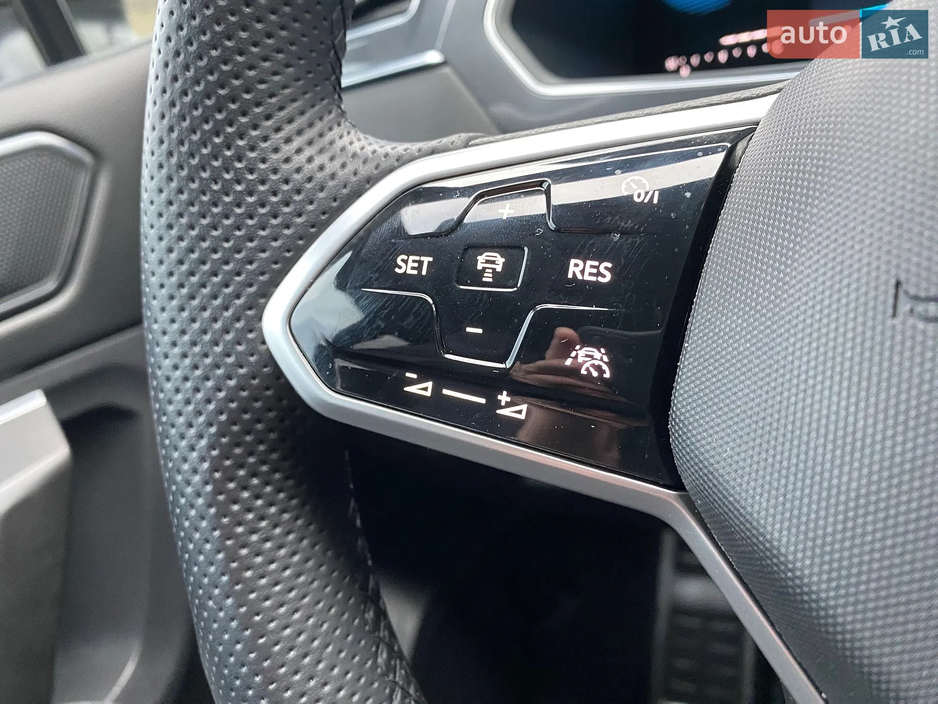 2022 Volkswagen Tiguan - мініатюра 6