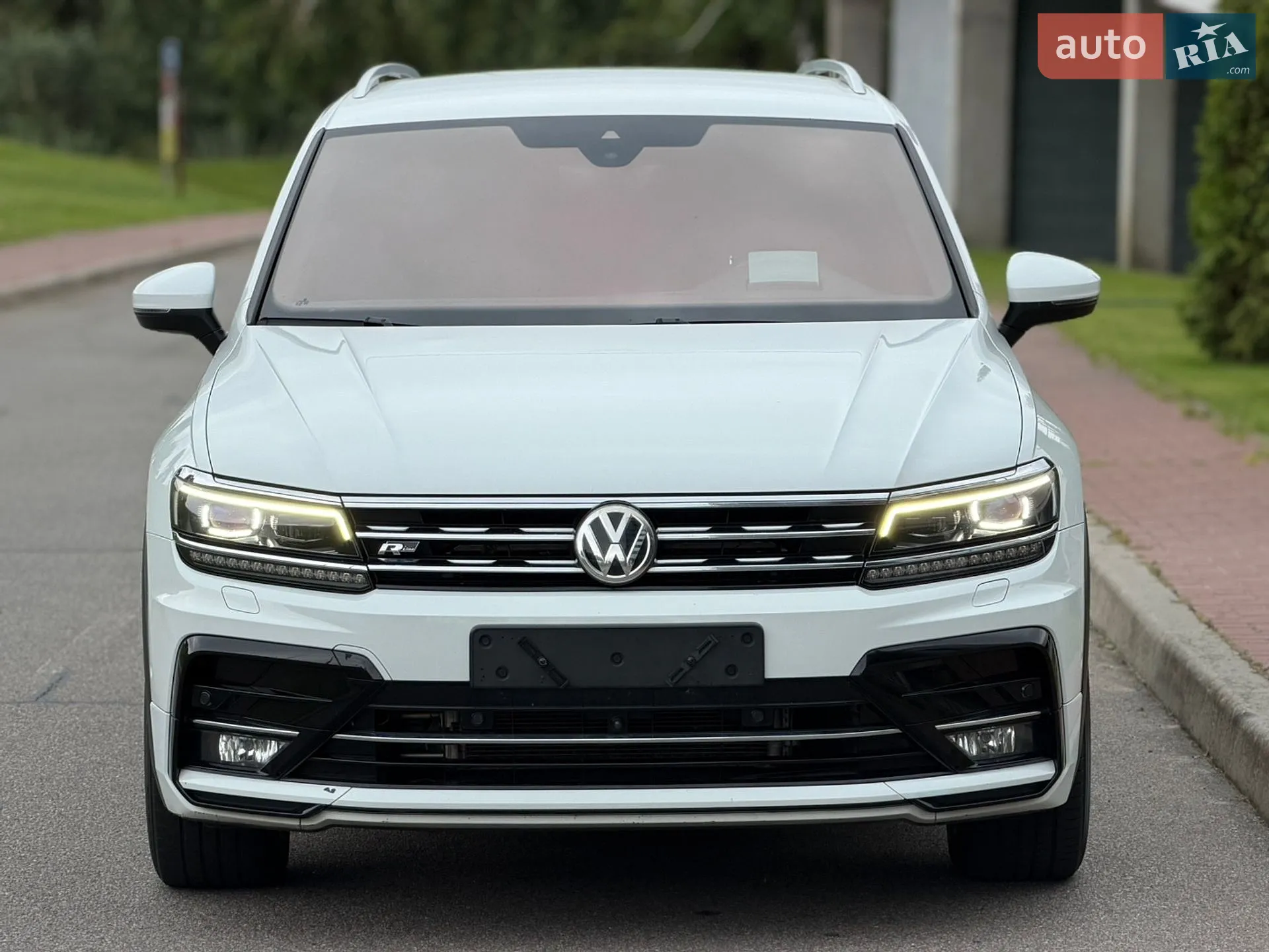 2019 Volkswagen Tiguan - мініатюра 2