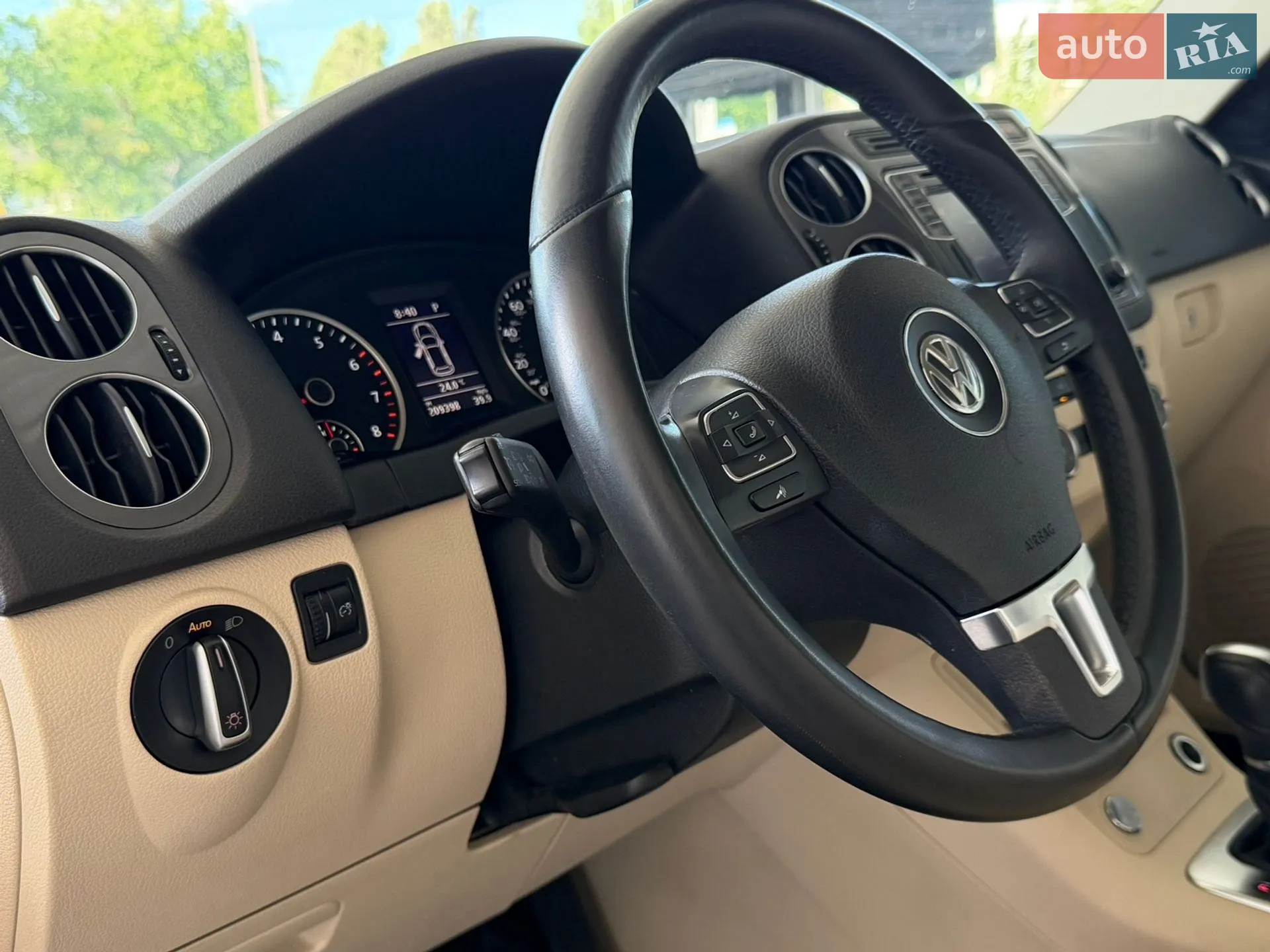 2017 Volkswagen Tiguan - мініатюра 35