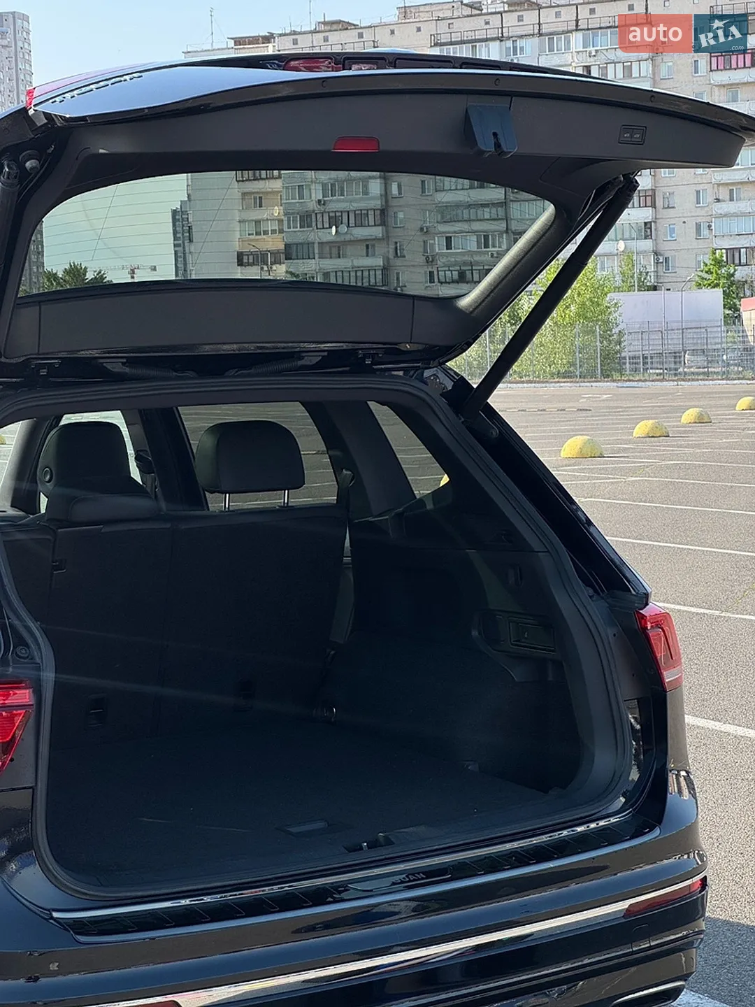 2019 Volkswagen Tiguan - мініатюра 11