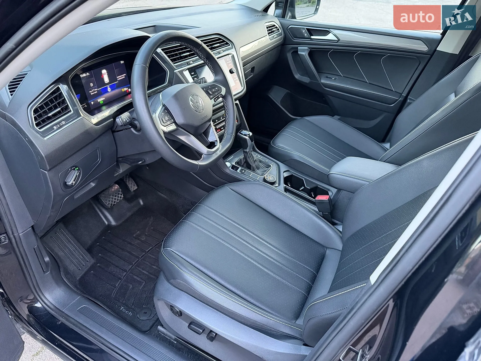 2022 Volkswagen Tiguan - мініатюра 21