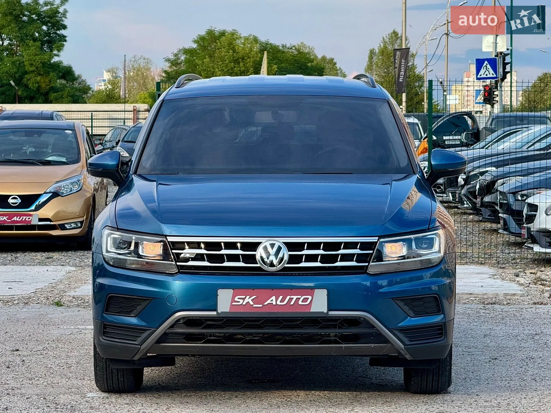 2020 Volkswagen Tiguan - мініатюра 2