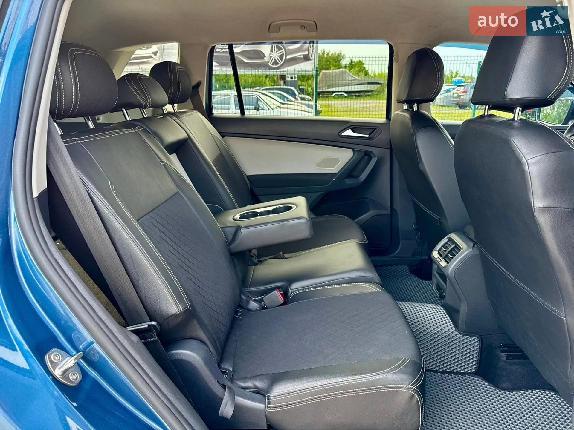 2020 Volkswagen Tiguan - мініатюра 12