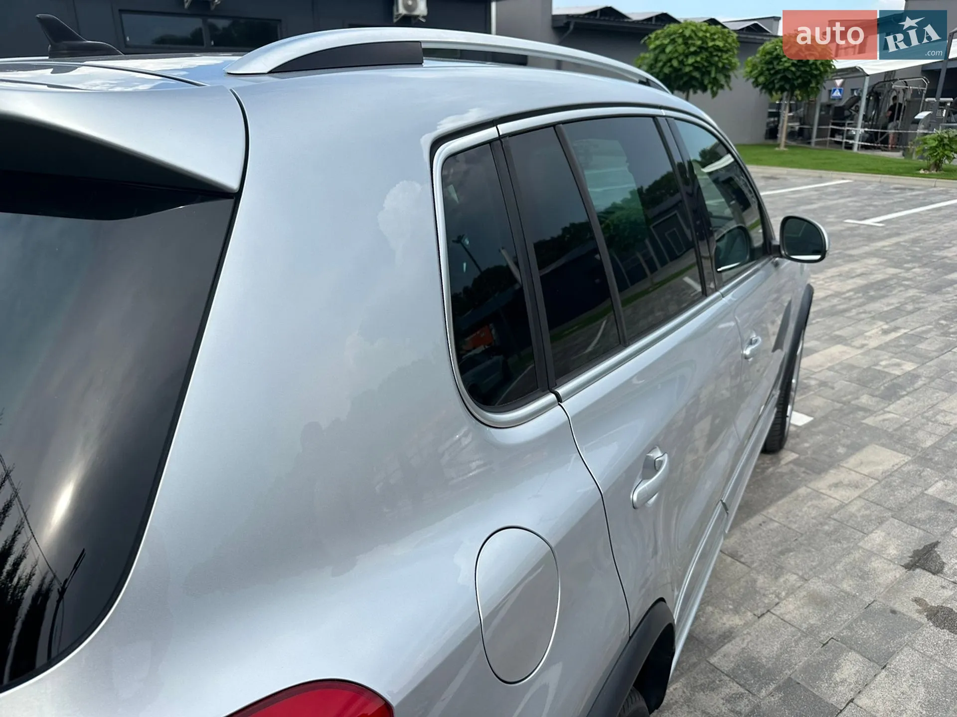 2015 Volkswagen Tiguan - мініатюра 28