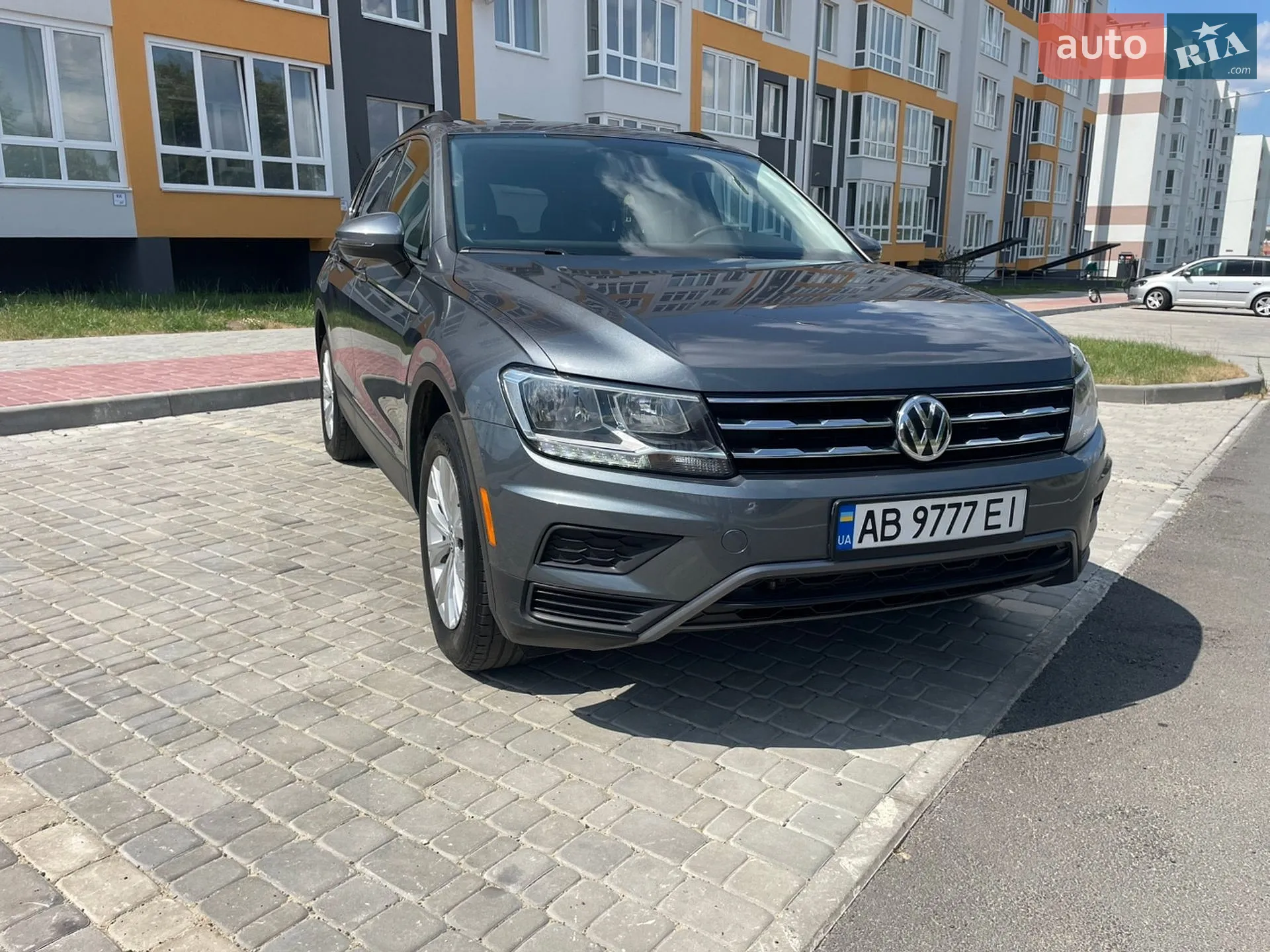 2018 Volkswagen Tiguan - фото 1