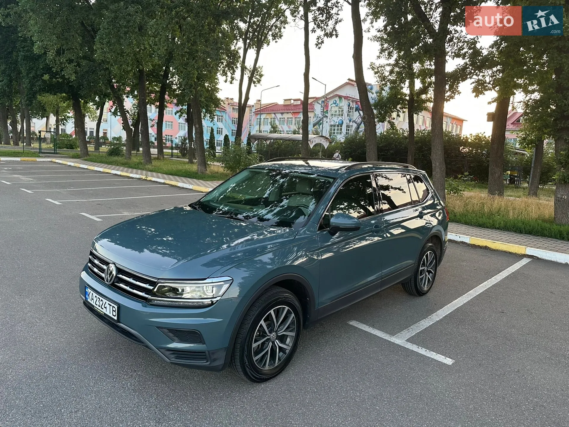 2019 Volkswagen Tiguan - мініатюра 2