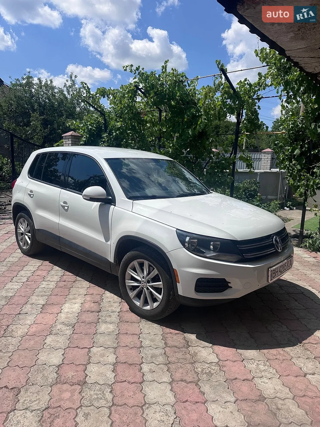 2017 Volkswagen Tiguan - мініатюра 8