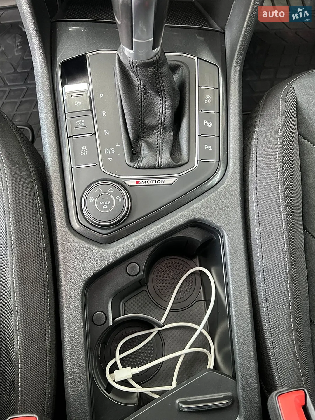 2016 Volkswagen Tiguan - мініатюра 14