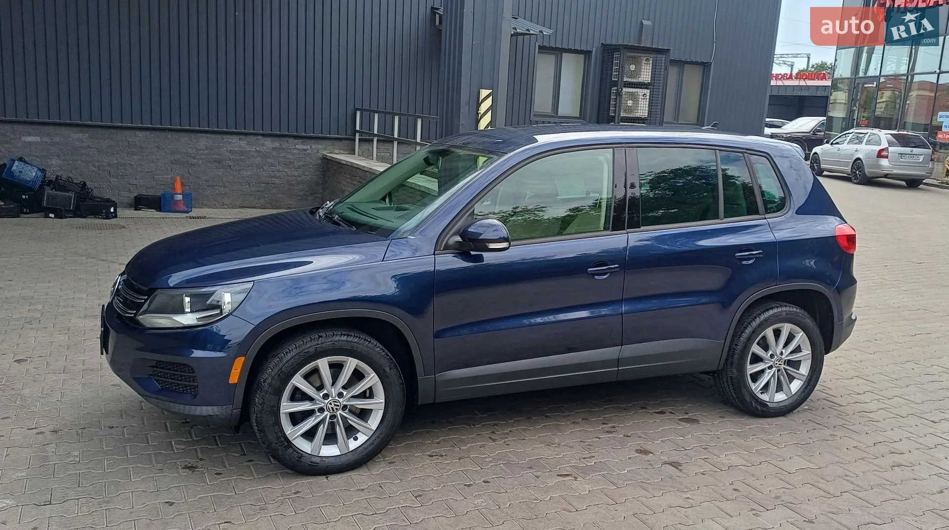 2015 Volkswagen Tiguan - мініатюра 18