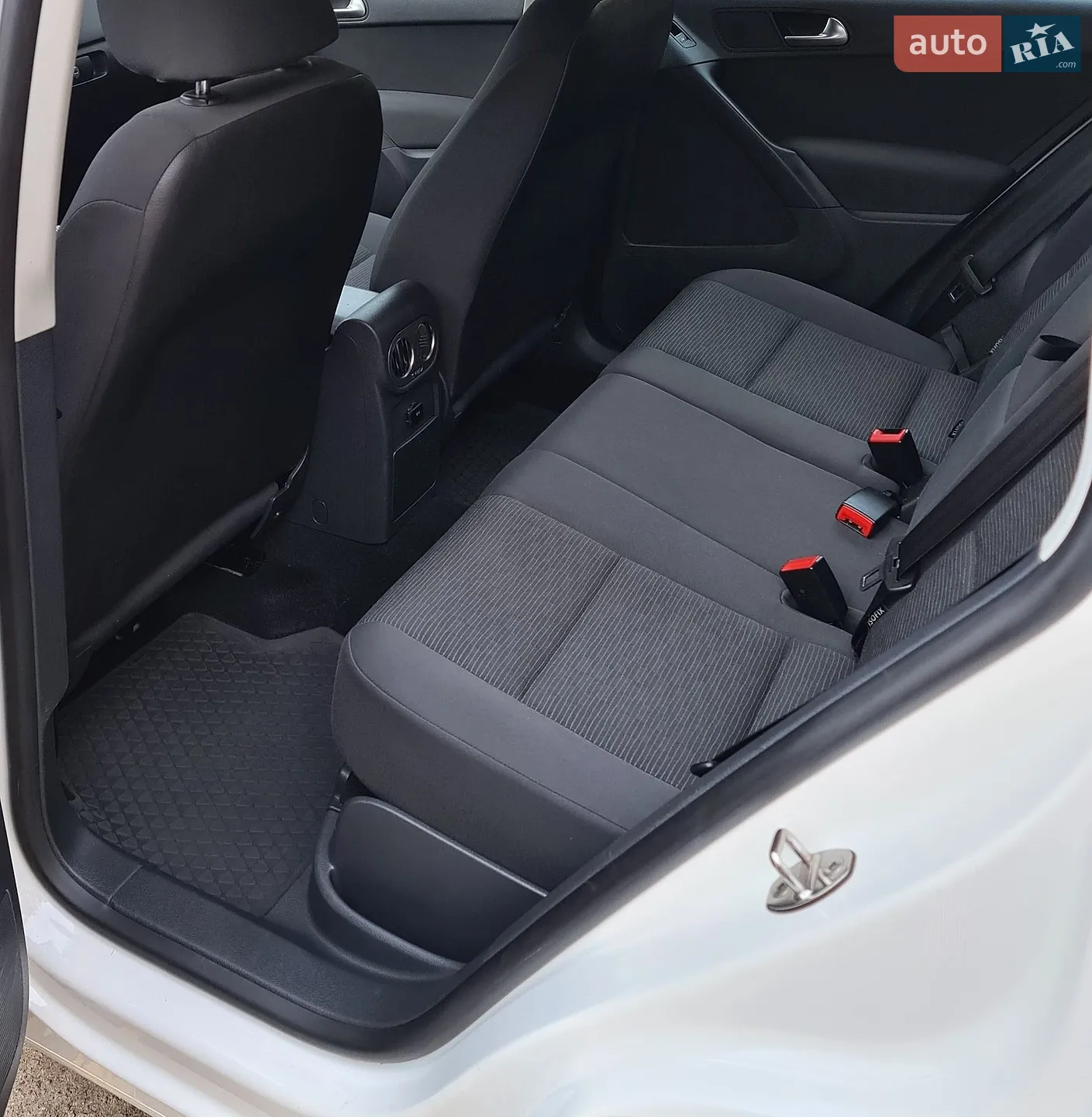 2012 Volkswagen Tiguan - мініатюра 12