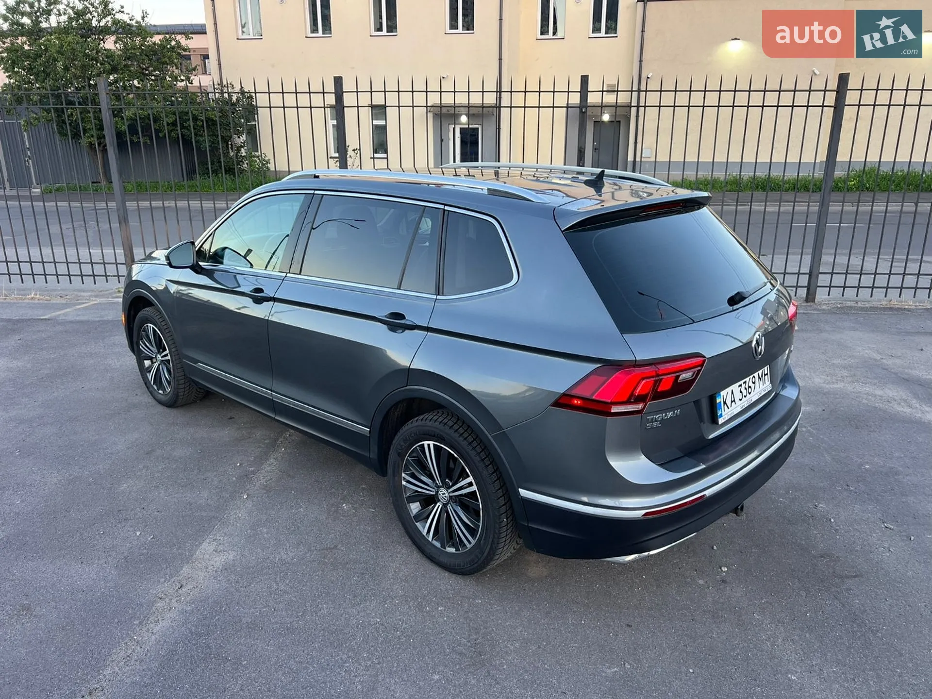 2017 Volkswagen Tiguan - мініатюра 4