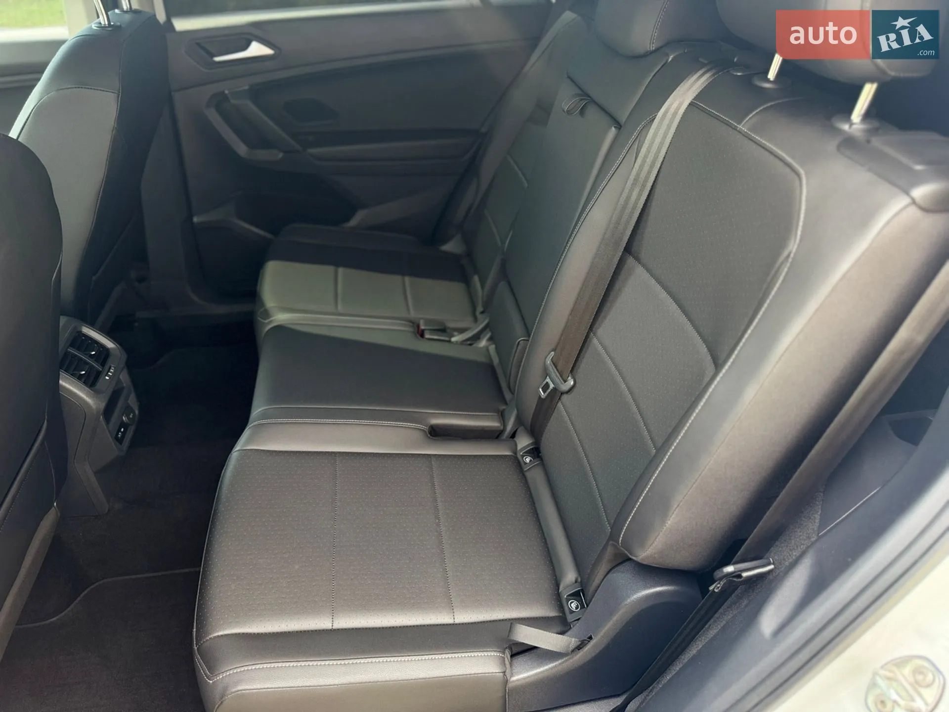 2019 Volkswagen Tiguan - мініатюра 36