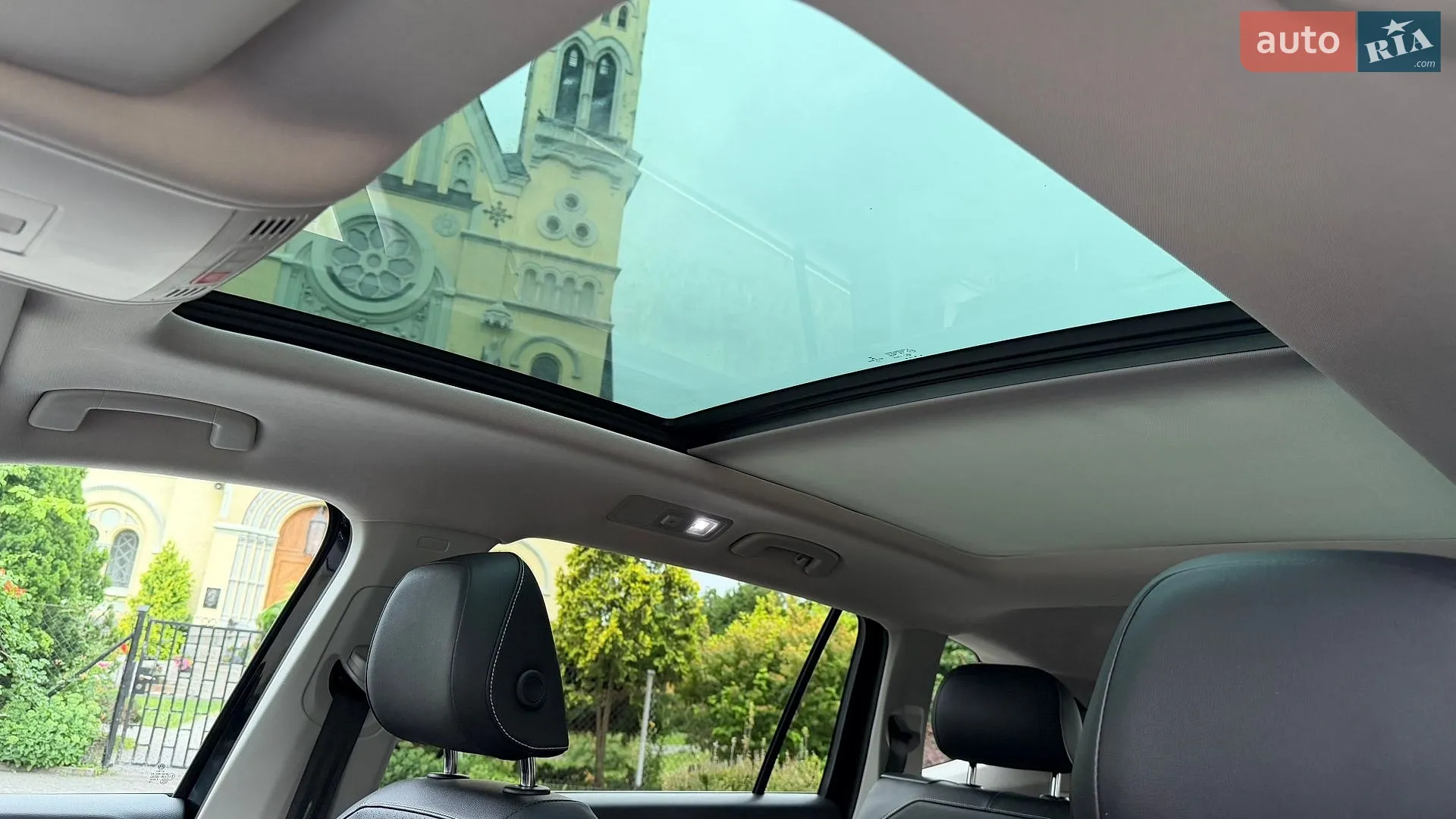 2022 Volkswagen Tiguan - мініатюра 18