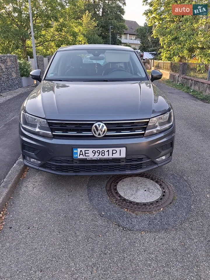 2018 Volkswagen Tiguan - мініатюра 12