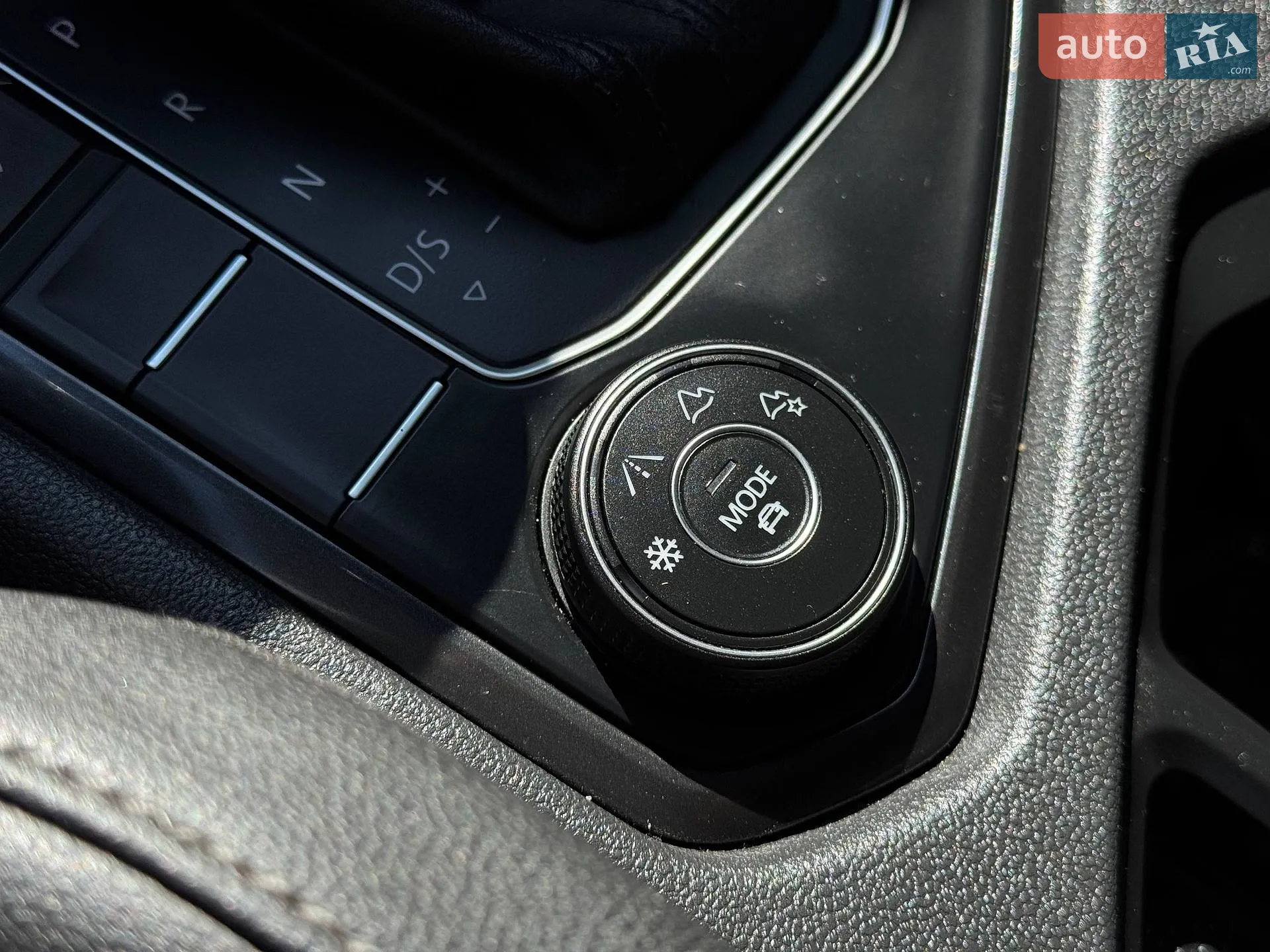 2019 Volkswagen Tiguan - мініатюра 35