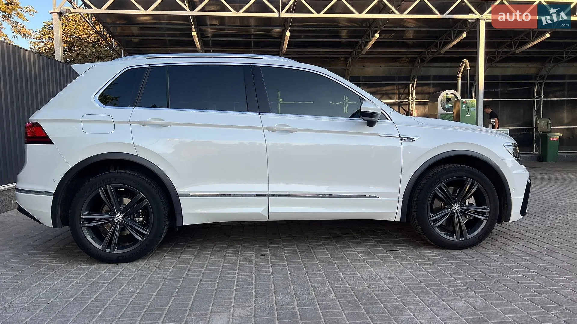 2017 Volkswagen Tiguan - мініатюра 6