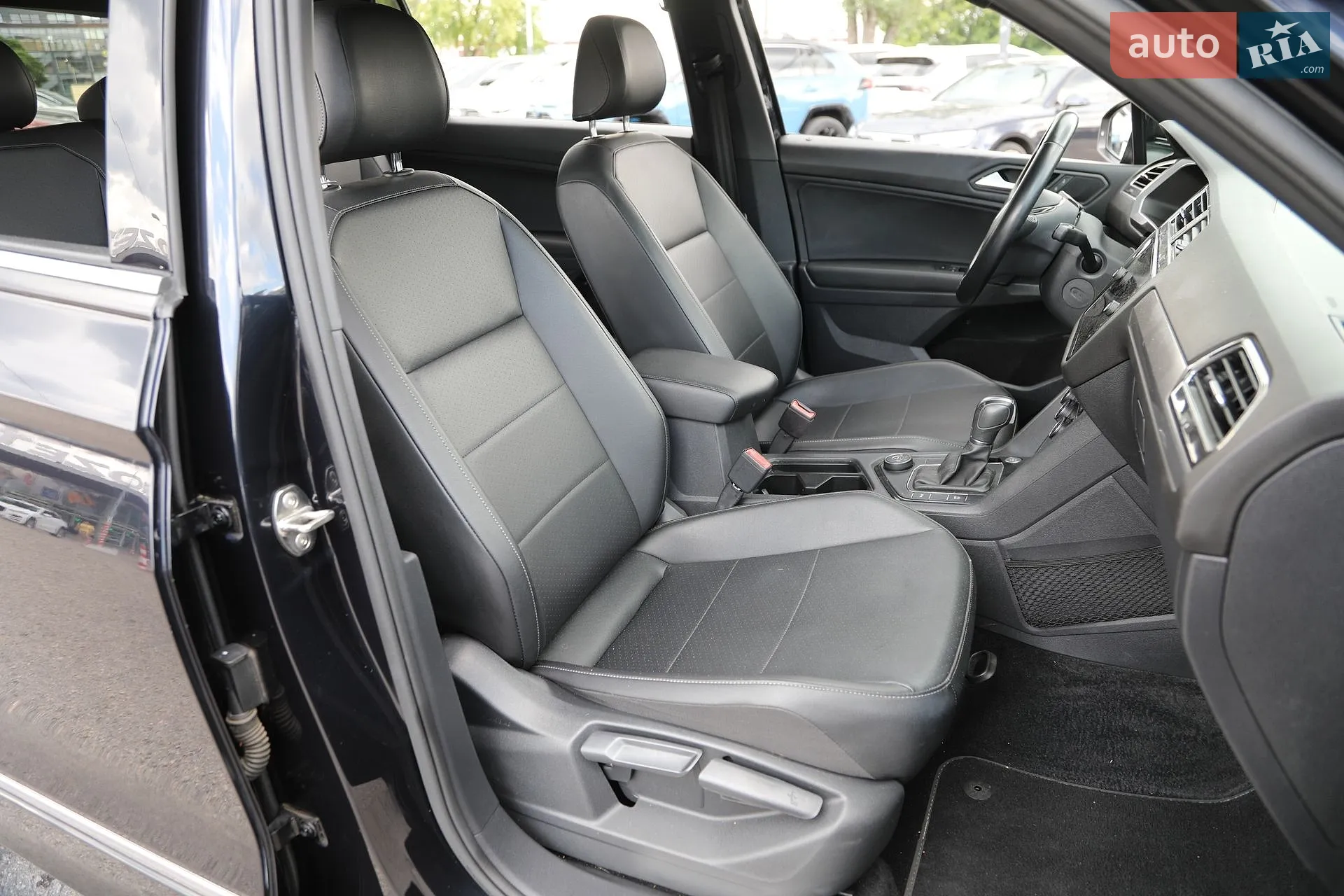 2018 Volkswagen Tiguan - мініатюра 17