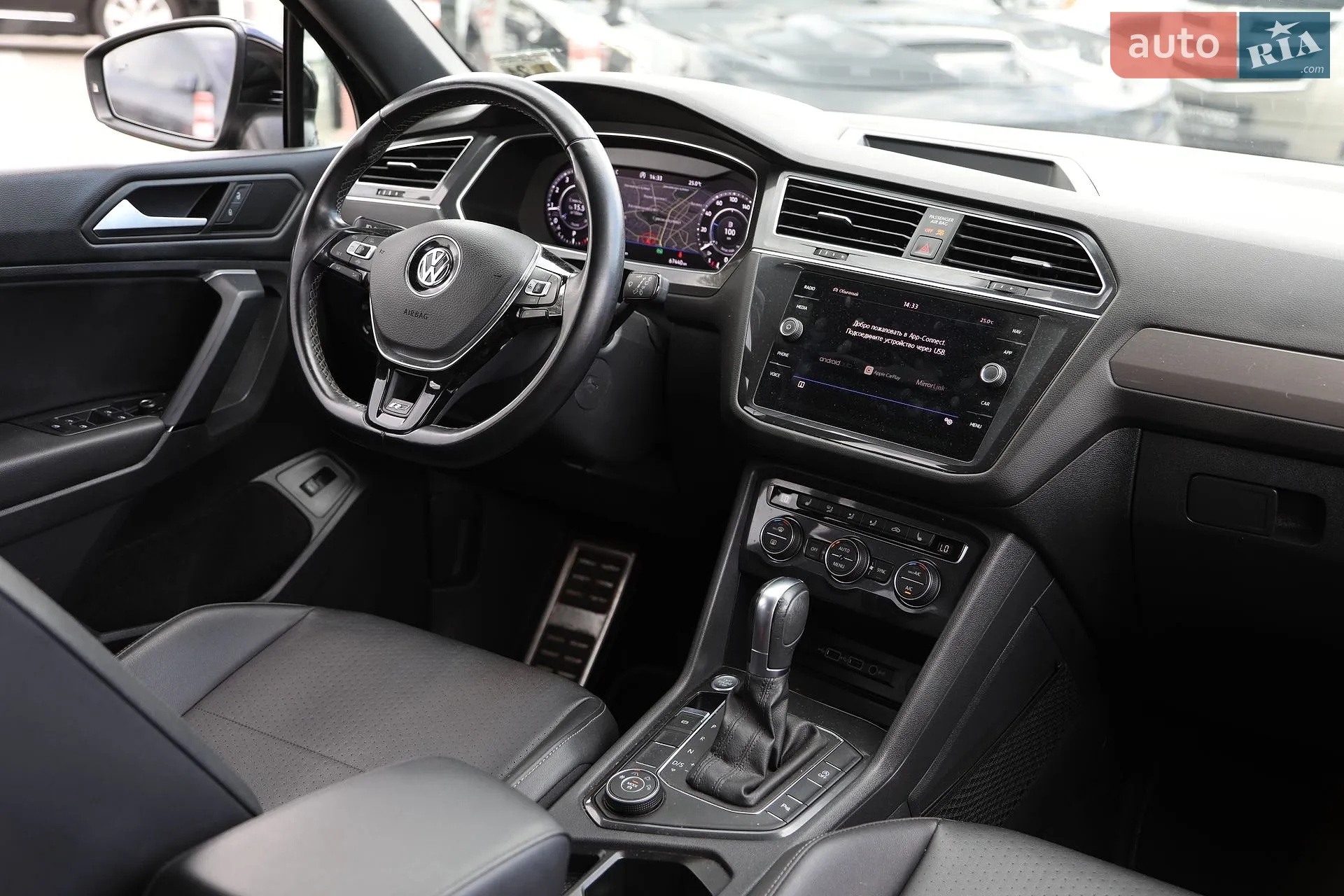2018 Volkswagen Tiguan - мініатюра 18