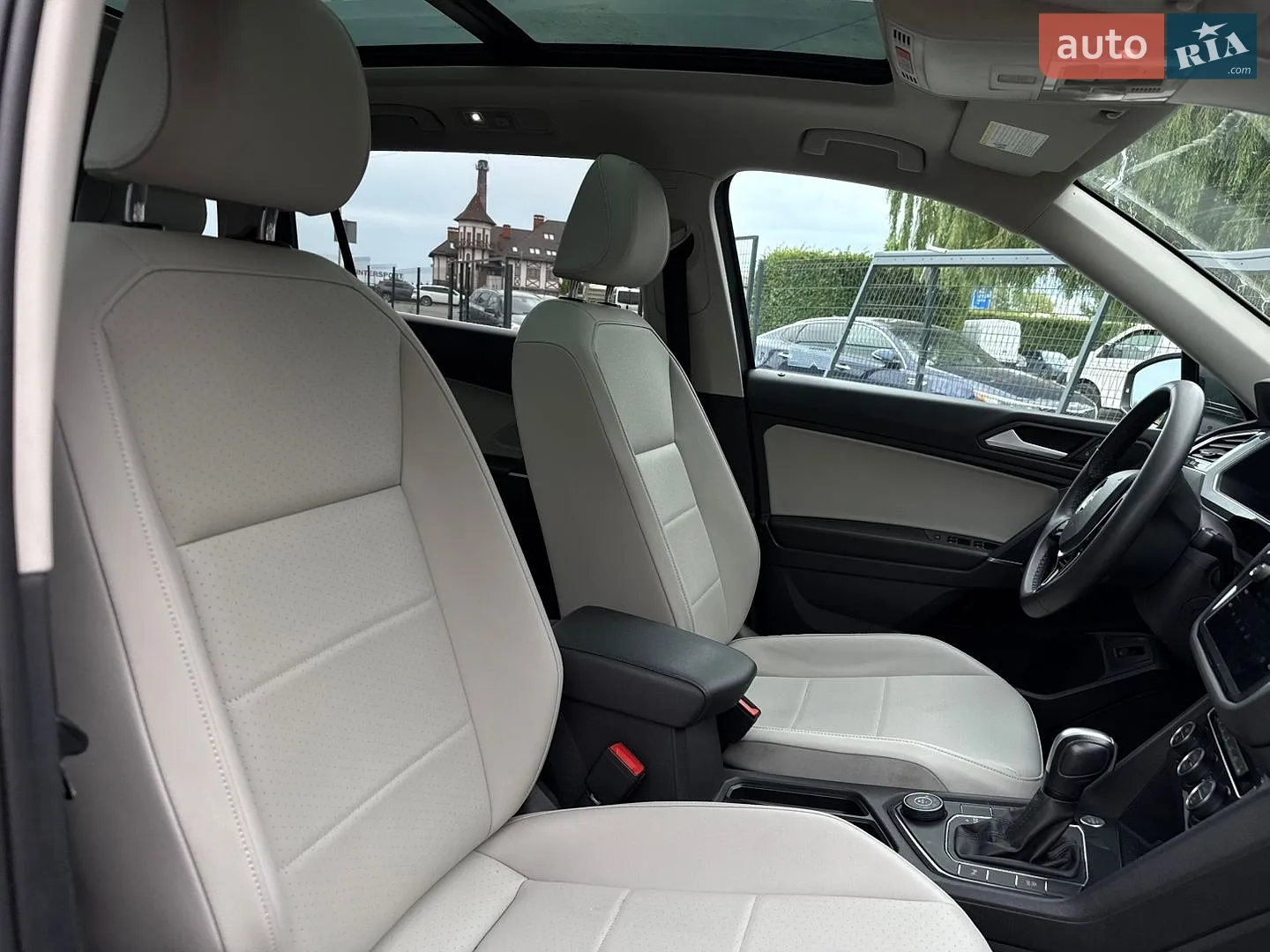 2020 Volkswagen Tiguan - мініатюра 21