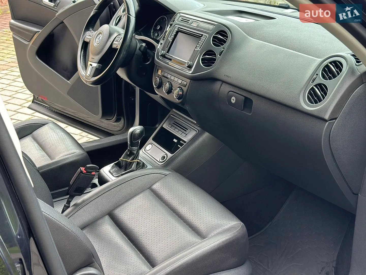 2016 Volkswagen Tiguan - мініатюра 16