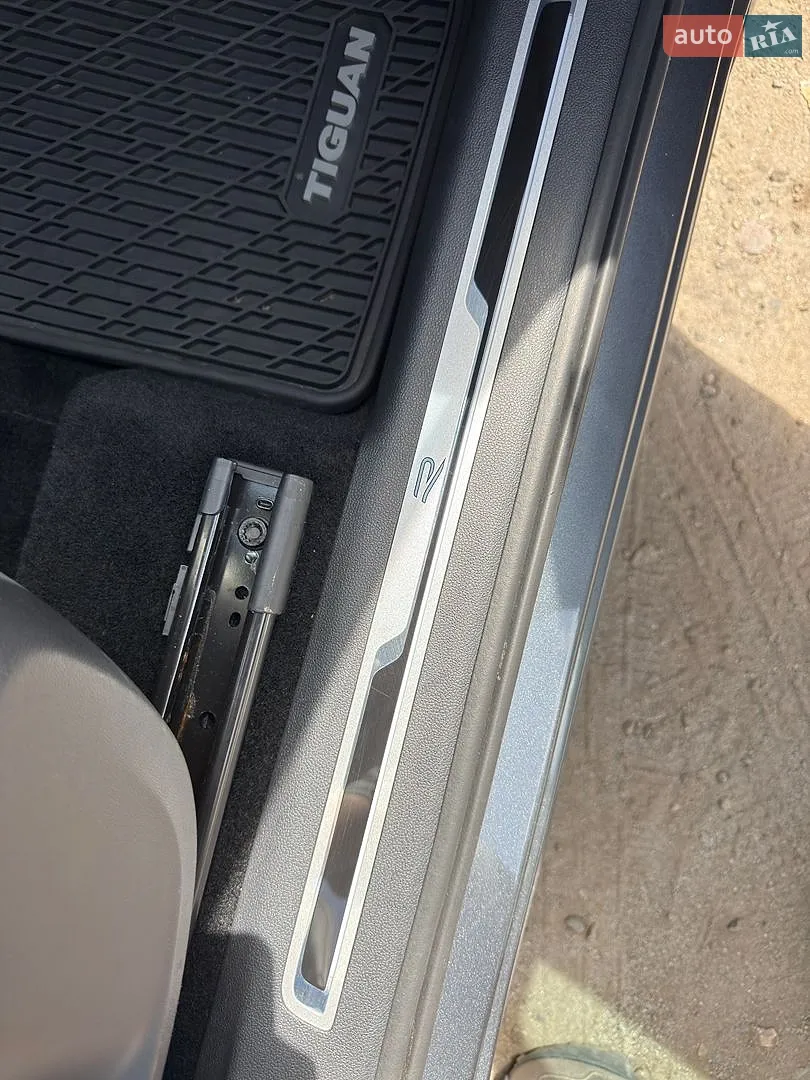 2023 Volkswagen Tiguan - мініатюра 12