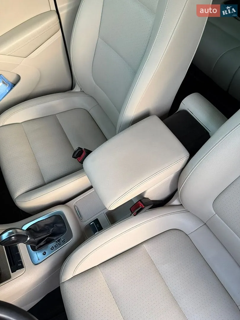 2012 Volkswagen Tiguan - мініатюра 14