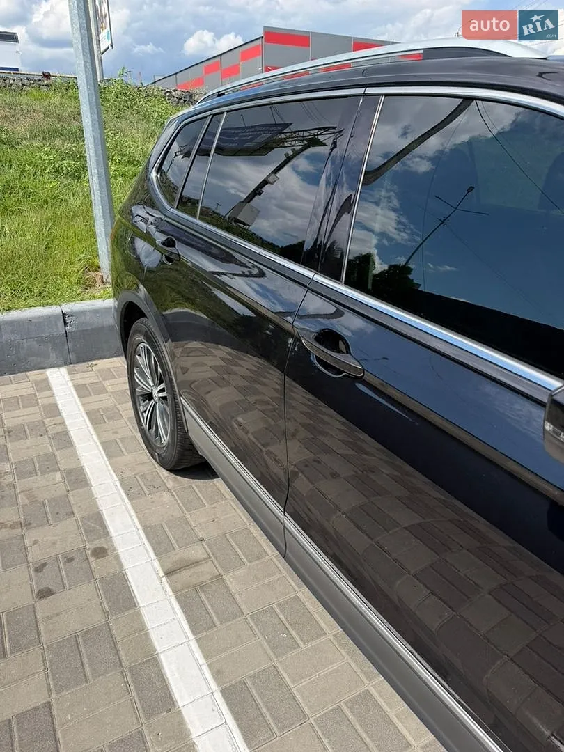 2017 Volkswagen Tiguan - мініатюра 6