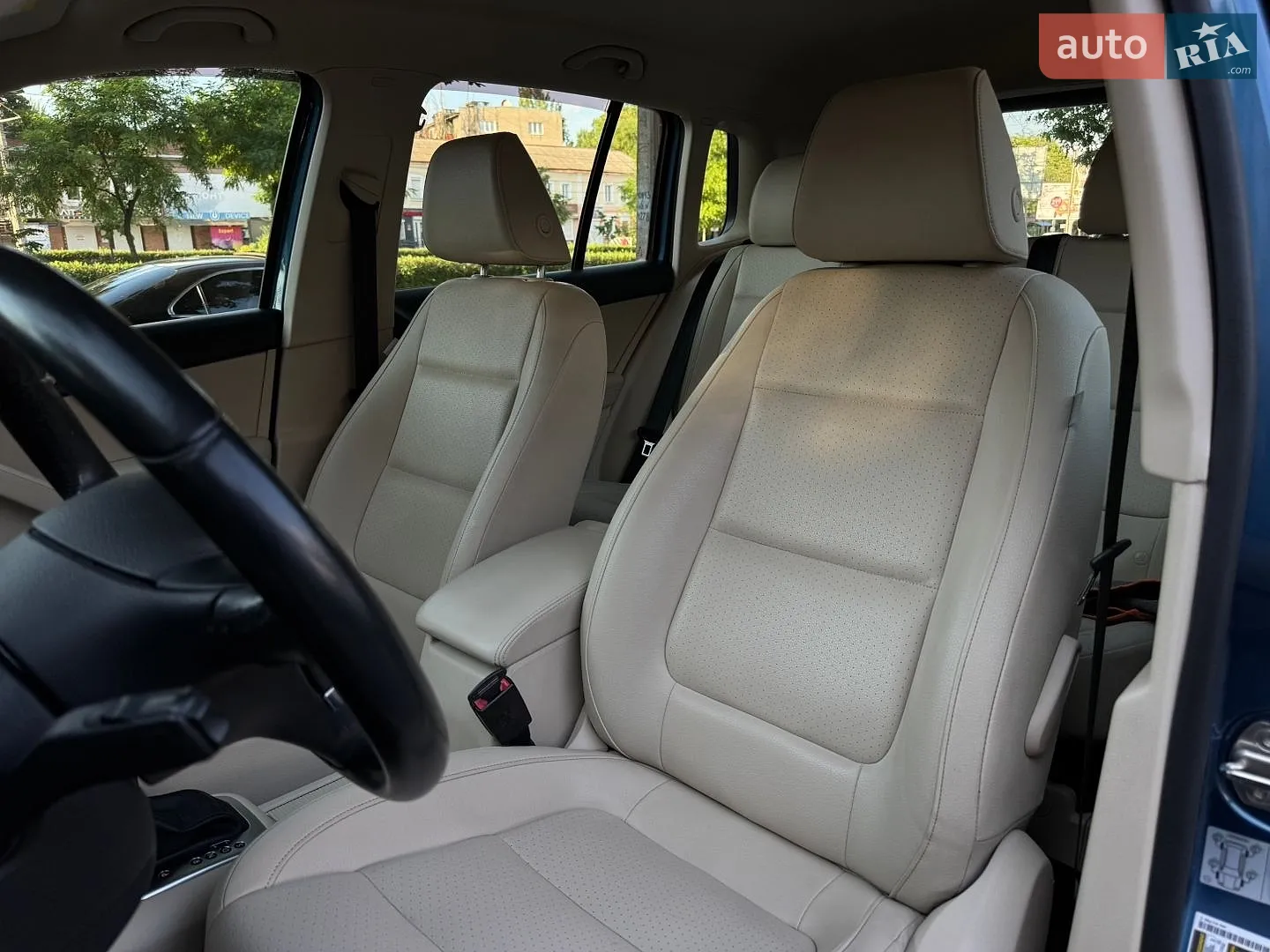 2016 Volkswagen Tiguan - мініатюра 16