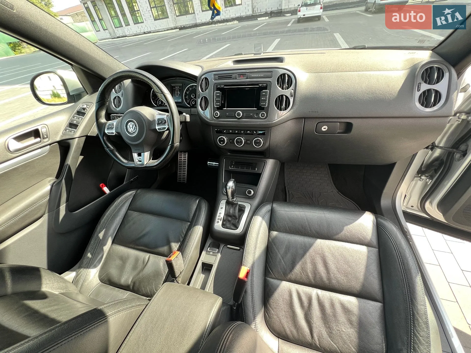 2015 Volkswagen Tiguan - мініатюра 17