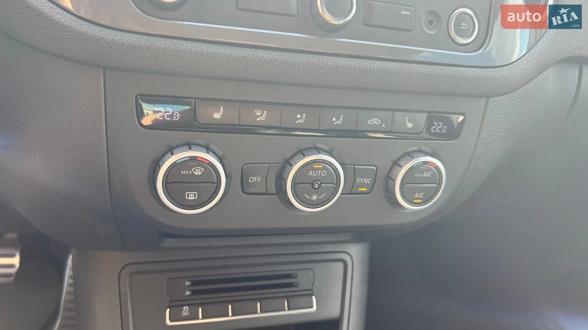 2015 Volkswagen Tiguan - мініатюра 29
