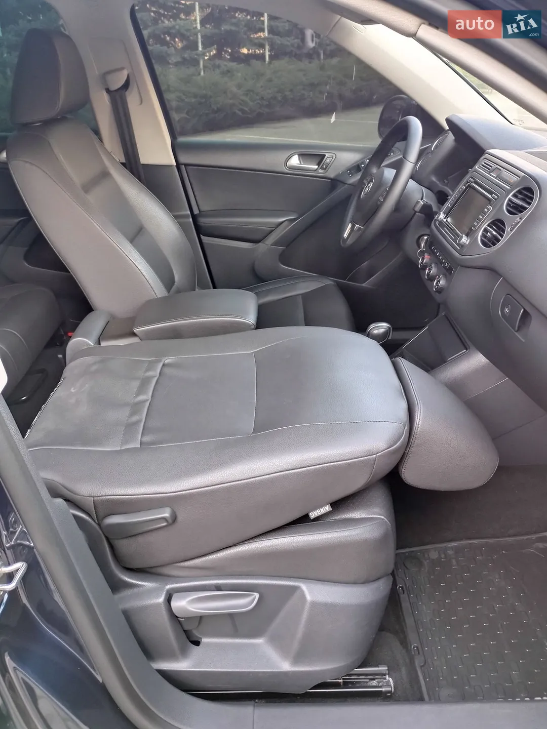 2015 Volkswagen Tiguan - мініатюра 29