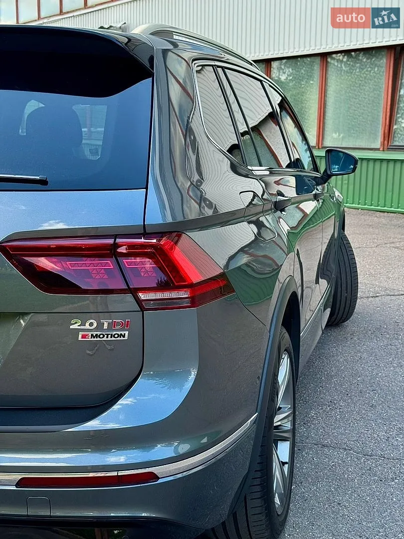 2019 Volkswagen Tiguan - мініатюра 17