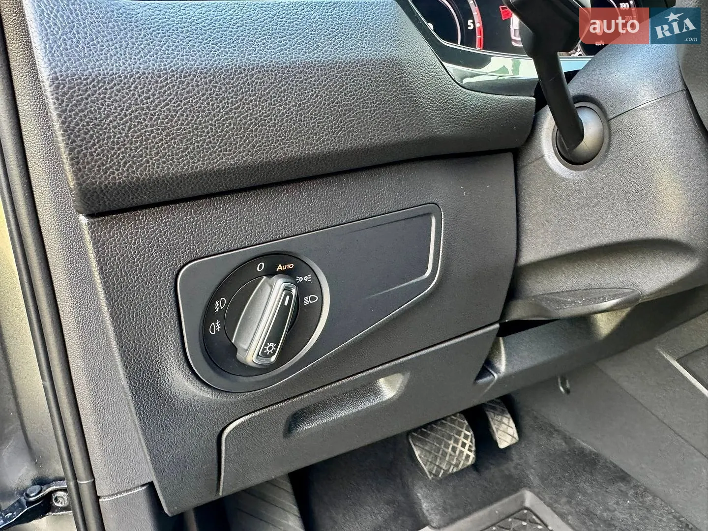 2019 Volkswagen Tiguan - мініатюра 36