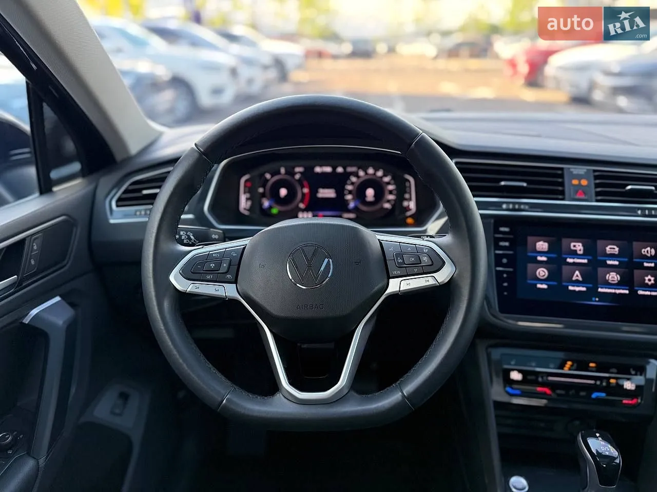 2022 Volkswagen Tiguan - мініатюра 17