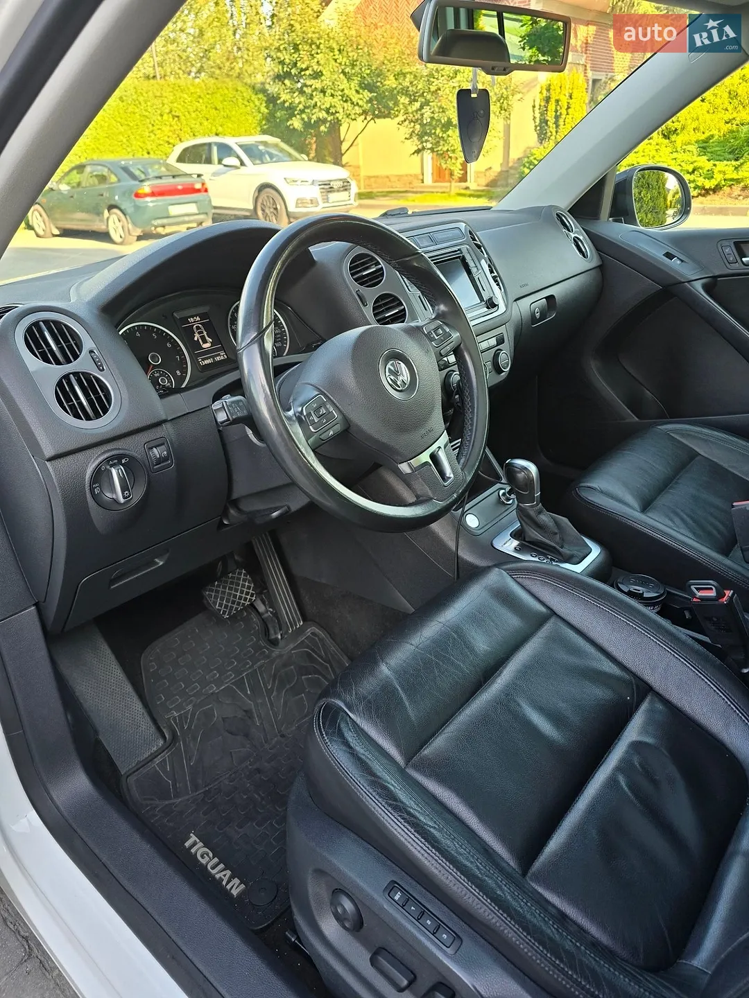 2016 Volkswagen Tiguan - мініатюра 11
