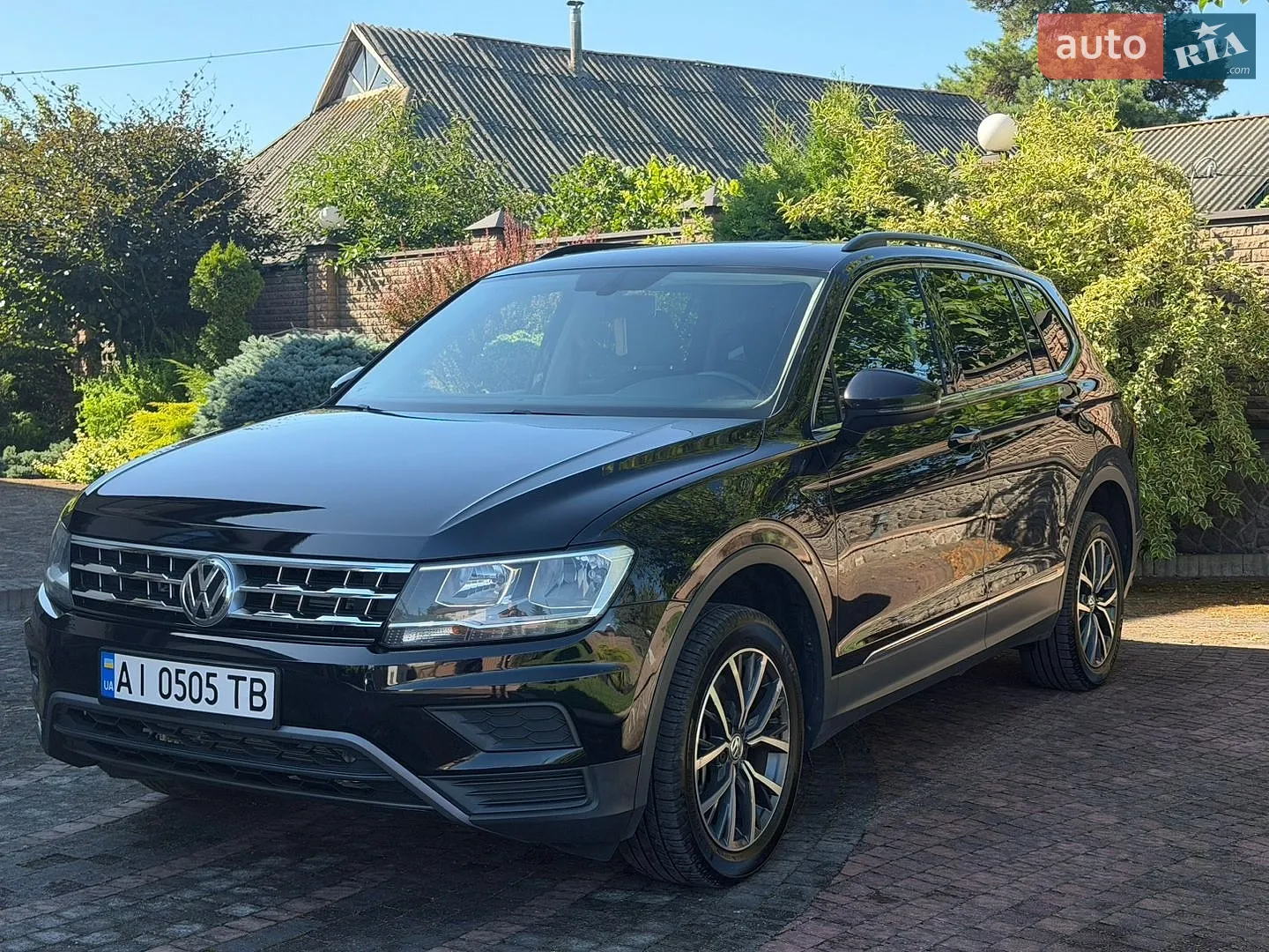 2019 Volkswagen Tiguan - фото 1