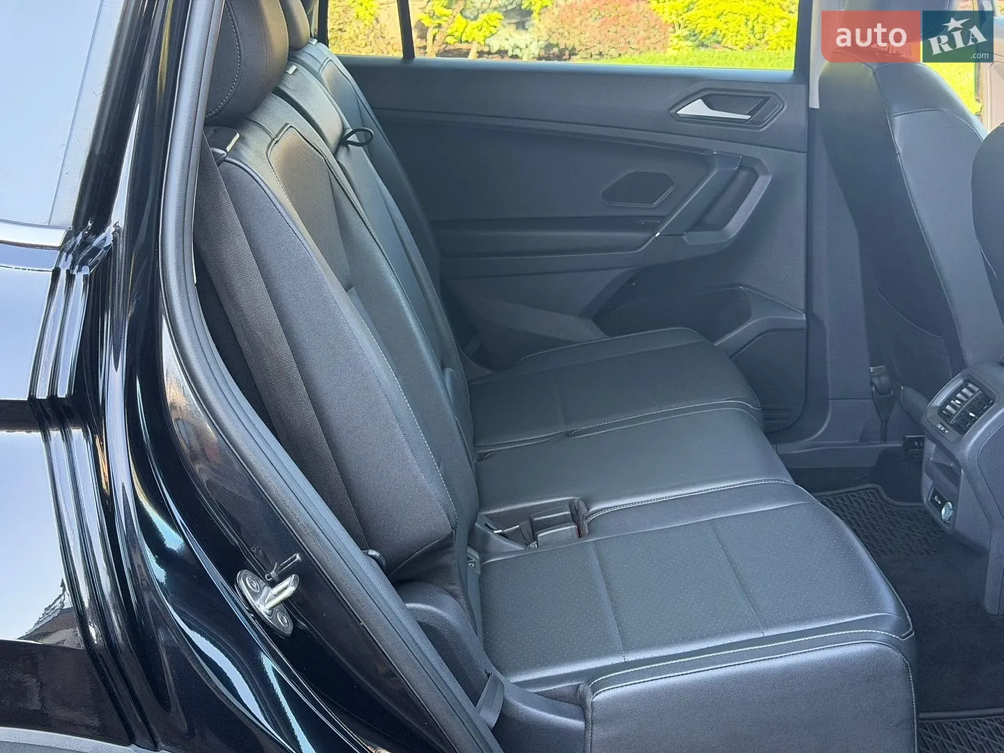 2019 Volkswagen Tiguan - мініатюра 11