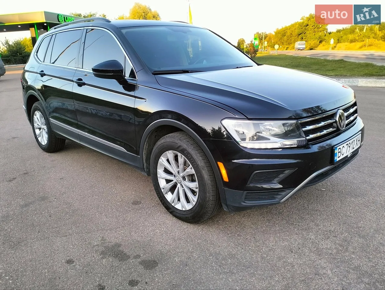 2017 Volkswagen Tiguan - мініатюра 24